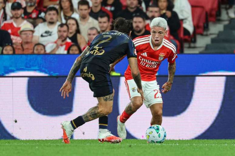 Encarnados conquistam os tr&ecirc;s pontos no Est&aacute;dio da Luz &ndash;
