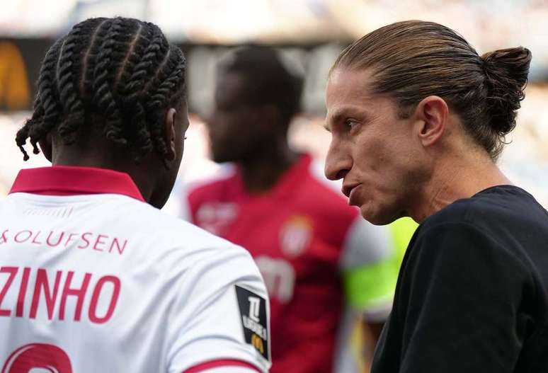 Filipe Lu&iacute;s vem encantando a Europa neste seu in&iacute;cio de trabalho no Monaco. Afinal, est&aacute; 100% em jogos oficiais.