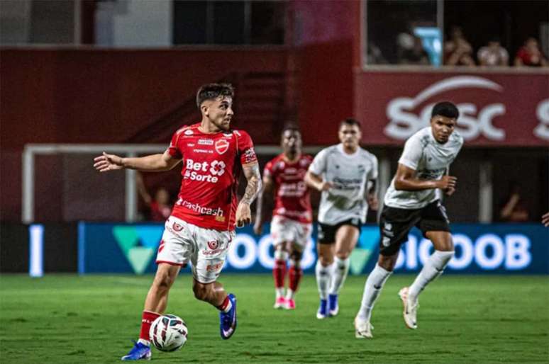 Vila Nova segue na ca&ccedil;a ao l&iacute;der Juventude &ndash;