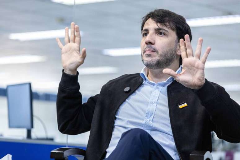 Renan Santos, candidato do Miss&atilde;o &agrave; Presid&ecirc;ncia, concede entrevista ao Estad&atilde;o