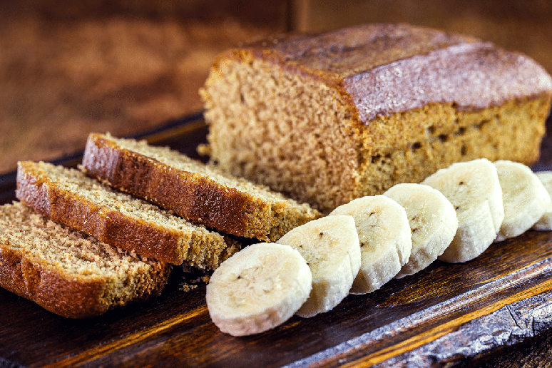 Bolo de banana proteico 