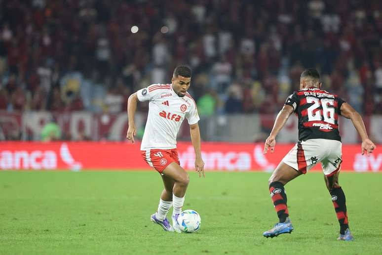 Gustavo Prado, de 21 anos, foi emprestado pelo Inter ao D&iacute;namo de Kiev, da Ucr&acirc;nia &ndash;