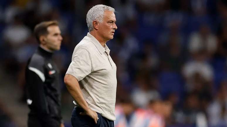 Jos&eacute; Mourinho est&aacute; de volta ao Real Madrid em 2026/27 &ndash;