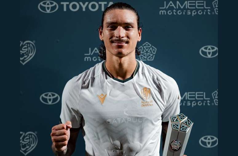 Darwin N&uacute;&ntilde;ez fez dois gols na vit&oacute;ria por 3 a 0 sobre o Al-Ettifaq, pelo Campeonato Saudita &ndash;