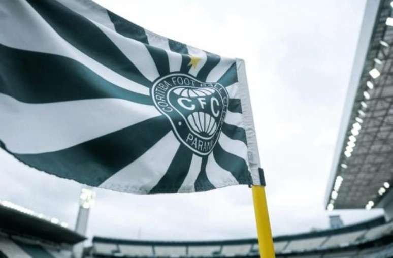 Torcida do Coxa no Couto Pereira &ndash;