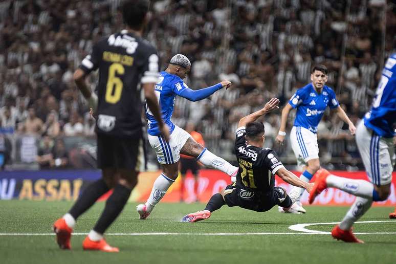 Atl&eacute;tico venceu o Cruzeiro por 2 a 1 na Arena MRV e avan&ccedil;ou &agrave; semifinal &ndash;