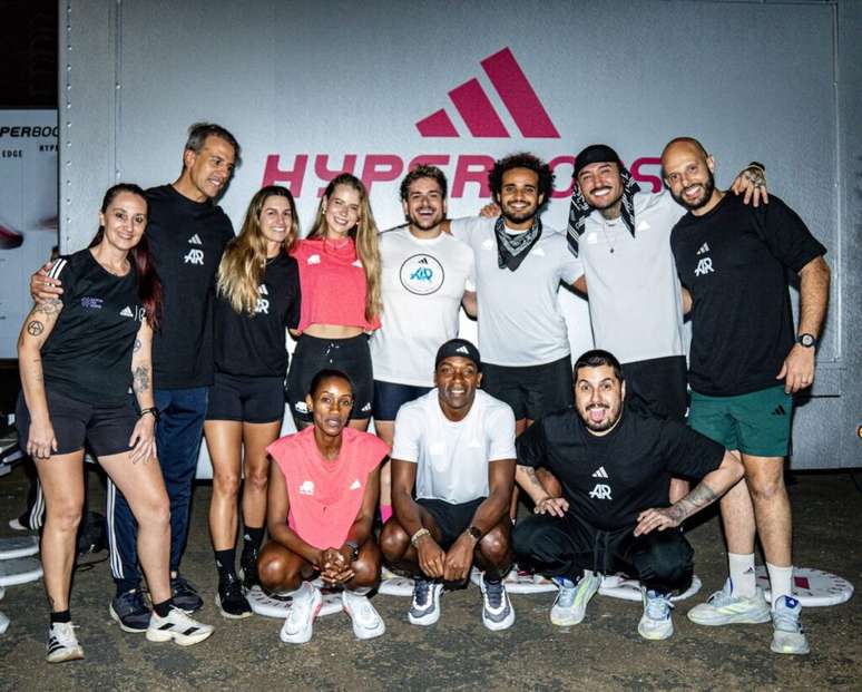 Atual equipe do projeto, com grandes nomes que fizeram parte do projeto nestes anos