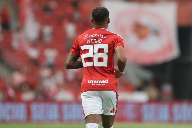 Vitinho em atua&ccedil;&atilde;o pelo Internacional &ndash;