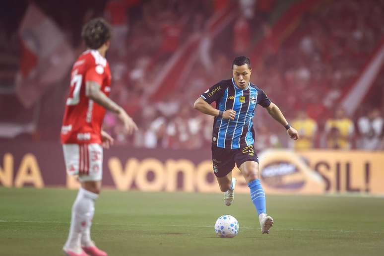 Jogando em casa, Gr&ecirc;mio conta com o apoio de sua torcida.-