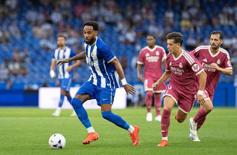 Aubameyang faz um bom in&iacute;cio de temporada na Espanha &ndash;