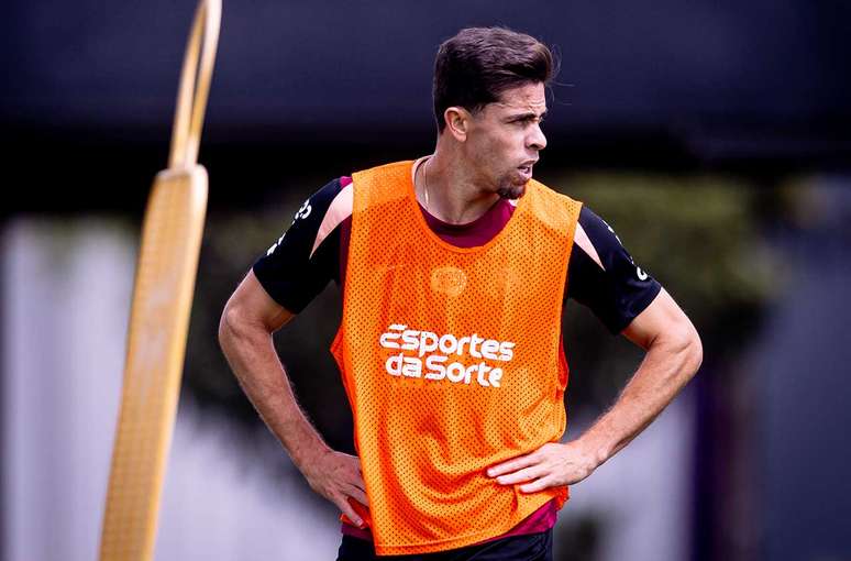 Gabriel Paulista voltou aos treinos &mdash;