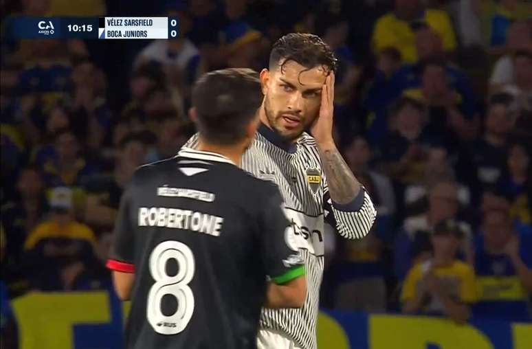 Paredes n&atilde;o entendeu, de cara, paralisa&ccedil;&atilde;o para homenagem a Messi &ndash;