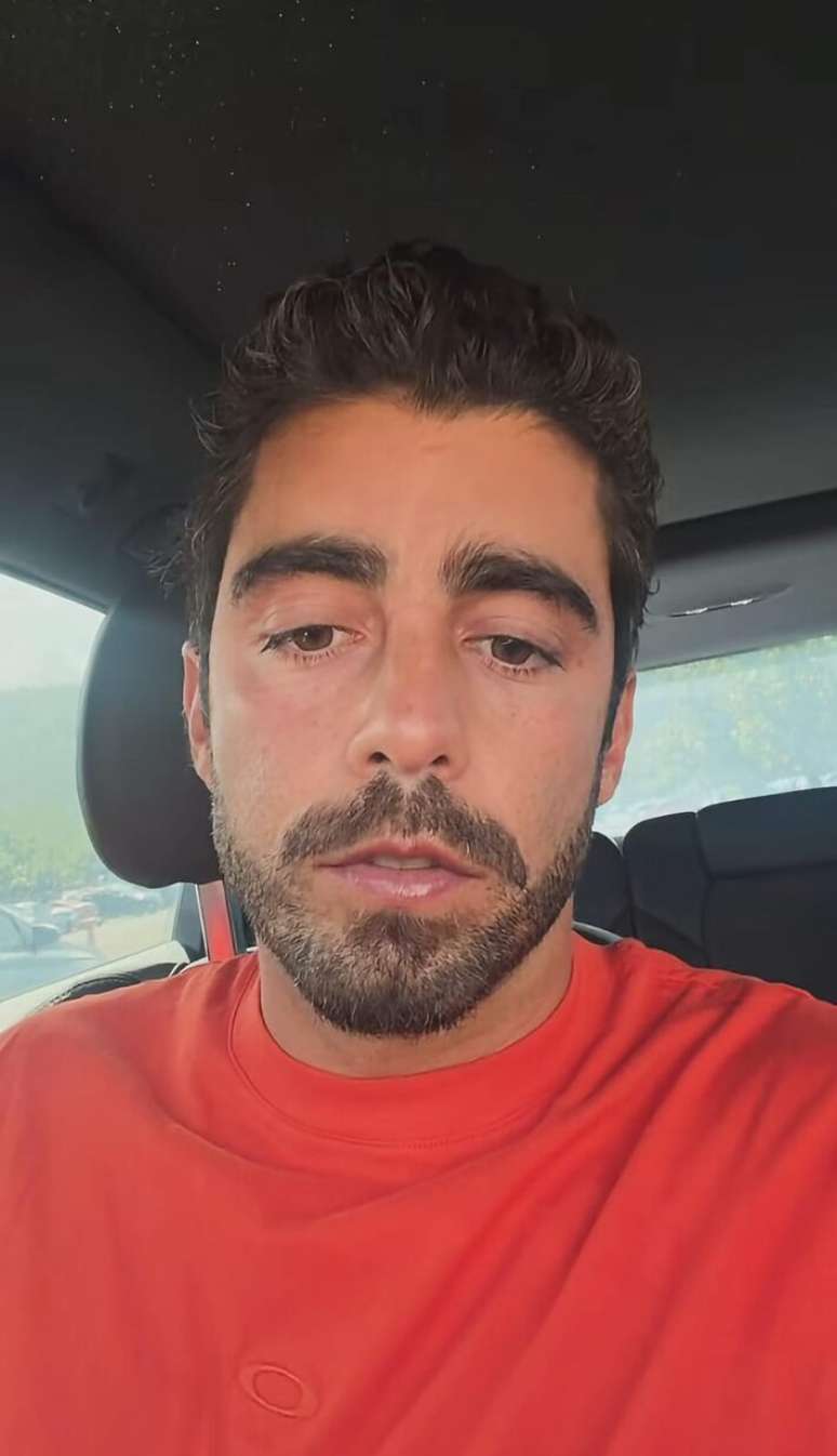 Pedro Scooby voltou a responder &agrave;s declara&ccedil;&otilde;es de Luana e manteve a vers&atilde;o de que a infesta&ccedil;&atilde;o de Liz teria come&ccedil;ado antes de ela viajar para o Brasil