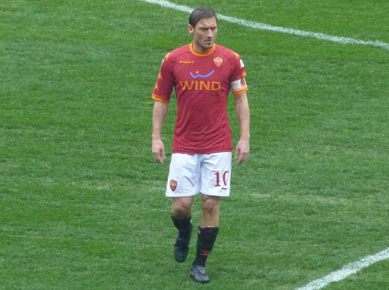 Totti disputou 786 partidas oficiais pela Roma e marcou 307 gols &ndash;