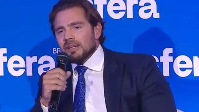 Relat&oacute;rio da PF pedido por Mendon&ccedil;a levantou suspeitas de que Vorcaro [foto] possa ter recebido informa&ccedil;&otilde;es privilegiadas sobre investiga&ccedil;&otilde;es contra ele fornecidas por Moraes