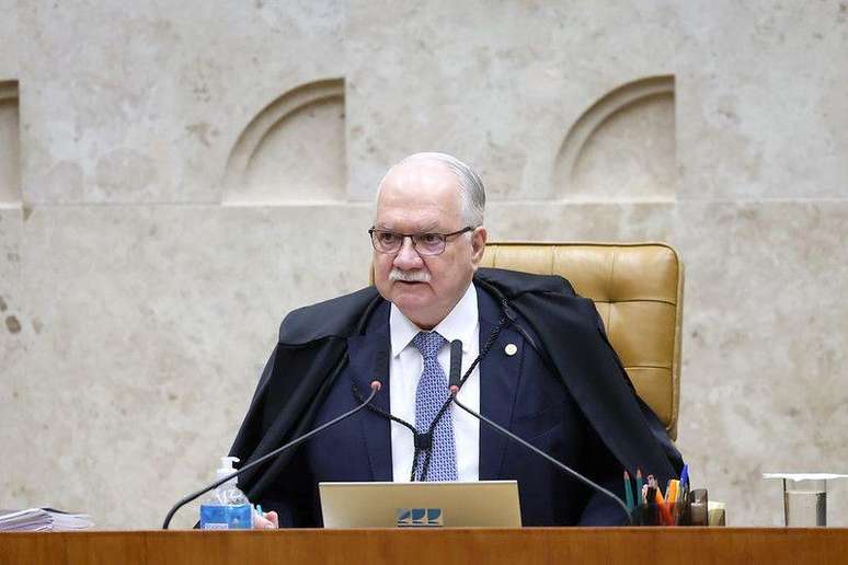 Ap&oacute;s a publica&ccedil;&atilde;o do relat&oacute;rio que aponta as supostas intera&ccedil;&otilde;es entre Moraes e Vorcaro, Edson Fachin afirmou que iria anunciar "medidas cab&iacute;veis e necess&aacute;rias" nos pr&oacute;ximos dias