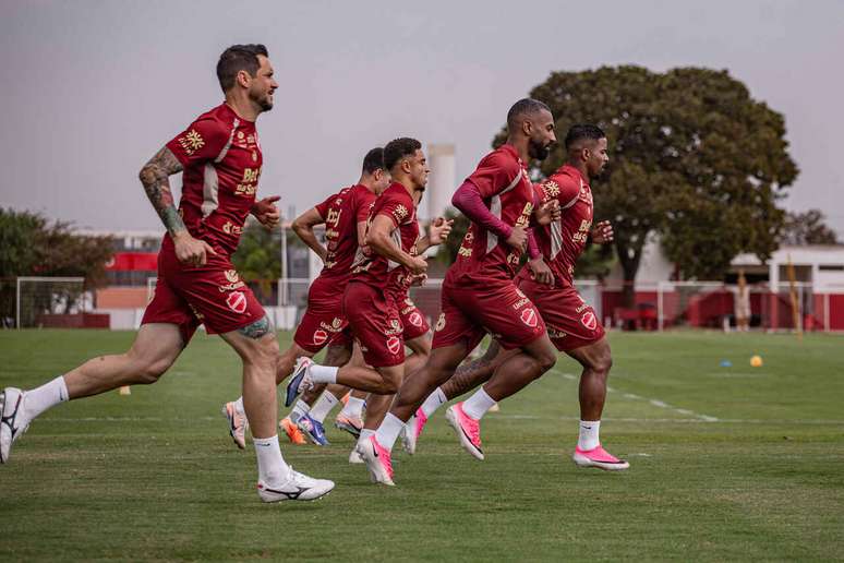 O Vila Nova fechou nesta quinta-feira os trabalhos para o duelo desta sexta, em S&atilde;o Jo&atilde;o del Rey, pela S&eacute;rie B.