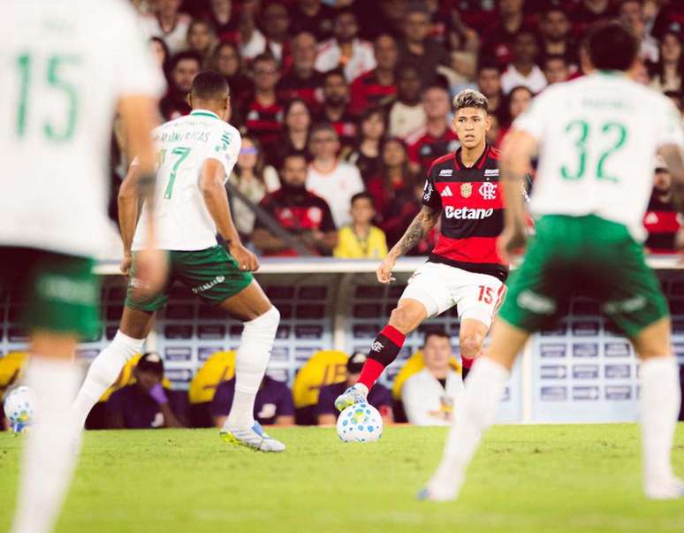 Palmeiras, no primeiro turno, venceu o Flamengo, no Maracan&atilde; &ndash;