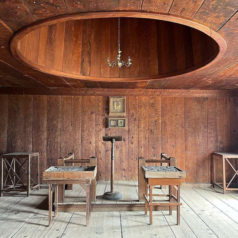 A capela de s&atilde;o Nicolau &eacute; uma das constru&ccedil;&otilde;es ortodoxas mais antigas do Hemisf&eacute;rio Ocidental