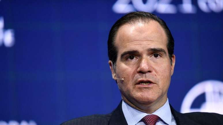 Diversos &oacute;rg&atilde;os de imprensa indicam que o ex-assessor de Donald Trump e ex-presidente do BID, Mauricio Claver-Carone, passou a ser o principal apoiador de Betancourt em Washington