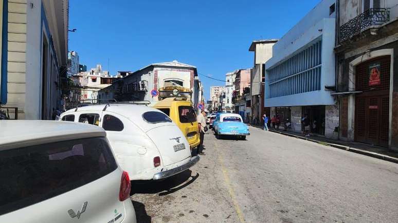 &Eacute; nesta piquera que Gustavo toma os carros que o deixam mais perto do seu trabalho