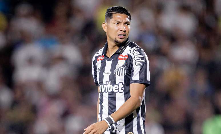 Rony cumpre suspens&atilde;o pela Sul-Americana &ndash;