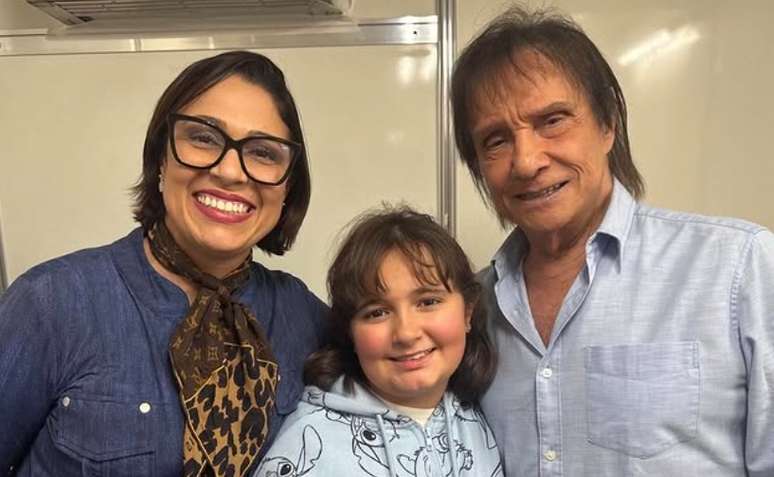 Valeska e Laura nos bastidores de show de Roberto Carlos em 2025