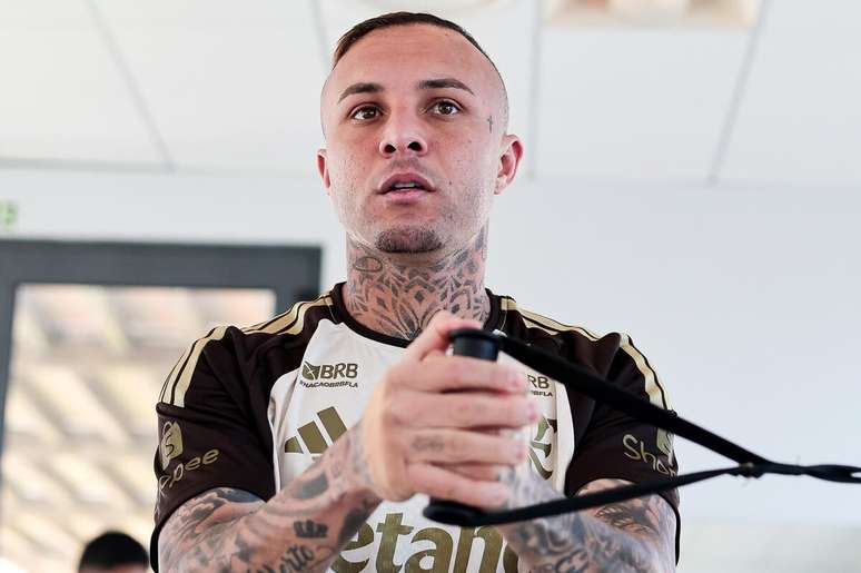 Cebolinha vai assinar contrato com o Santos at&eacute; o fim de 2026 &ndash;