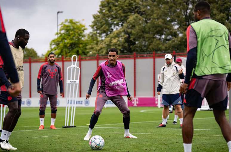 Jogadores do Bayern durante treinamento da equipe &ndash;