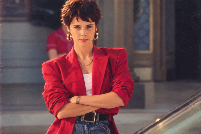 Personagens de 'Avenida Brasil' na trend dos anos 80
