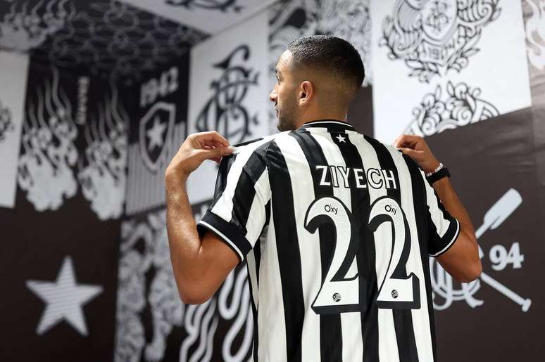 Refor&ccedil;o internacional, Ziyech &eacute; o novo 22 do Fog&atilde;o &ndash;