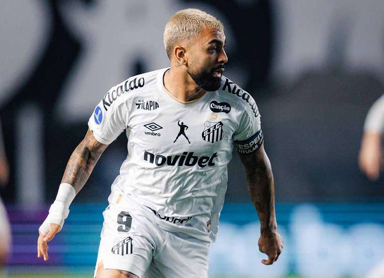 Gabigol supera sequ&ecirc;ncia de temporadas em queda-