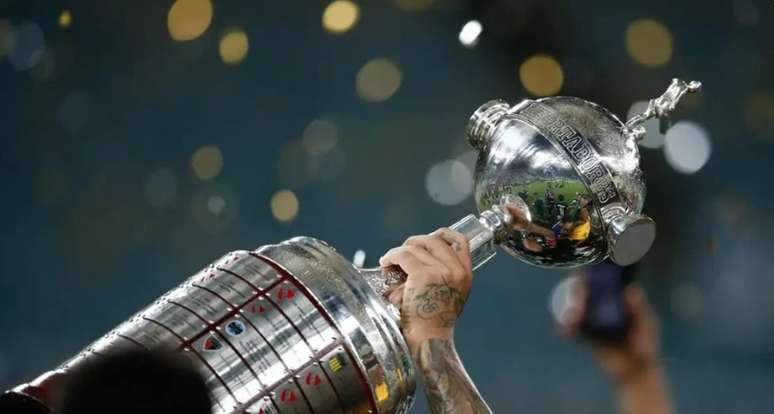 Trof&eacute;u da Libertadores-2026 tem grandes chances de ficar no Brasil&nbsp; &ndash;