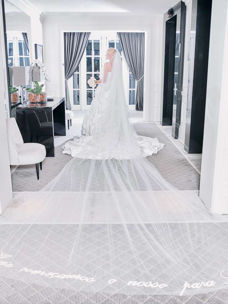 Ana Hickmann 