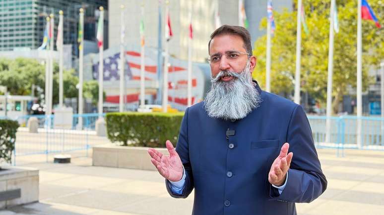 Bhuwan Ribhu quer que a &Iacute;ndia exija que as plataformas de redes sociais identifiquem e denunciem os promotores de material contendo abuso sexual infantil