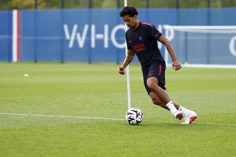Marquinhos &eacute; o capit&atilde;o do PSG &ndash;