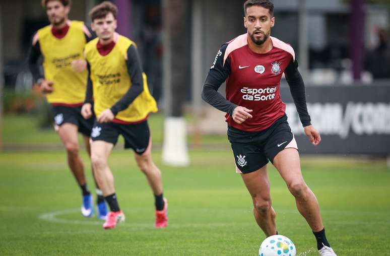 Treino do Corinthians neste s&aacute;bado (12), no CT Joaquim Grava &ndash;