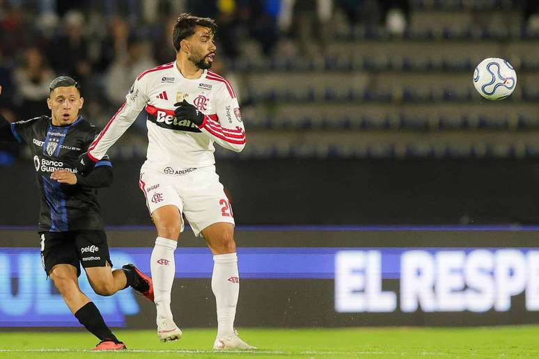 O jogo contra o Del Valle foi o &uacute;ltimo de Paquet&aacute; com a camisa 20 &ndash;