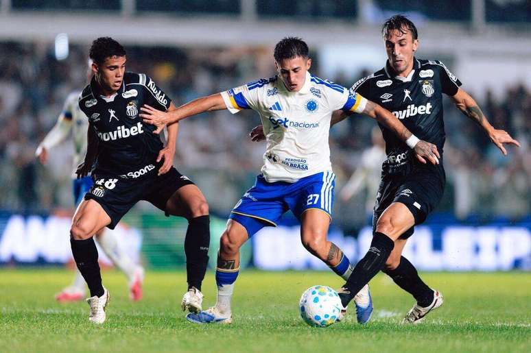 Cruzeiro perde para o Santos e precisa reagir no Barrad&atilde;o &ndash;