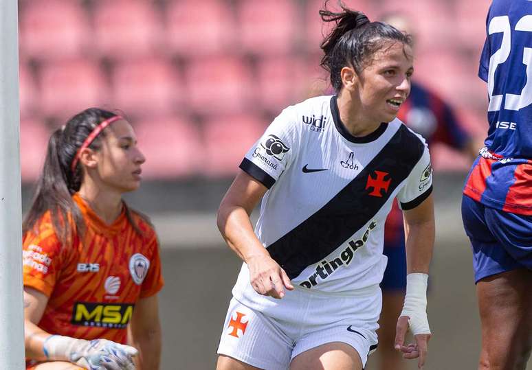 Lourdes marcou o terceiro do Vasco na vit&oacute;ria sobre o Itabirito &ndash;