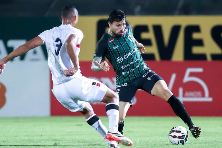 Maring&aacute; e Santa Cruz mediram for&ccedil;as na noite deste s&aacute;bado (12), pela S&eacute;rie C do Brasileiro &ndash;