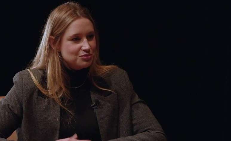 Ana Hering, candidata a deputada federal pelo Partido Miss&atilde;o, disse que fazia uma piada quando disse que 'o mundo come&ccedil;ou a desandar quando a mulher come&ccedil;ou a dar a opini&atilde;o dela'