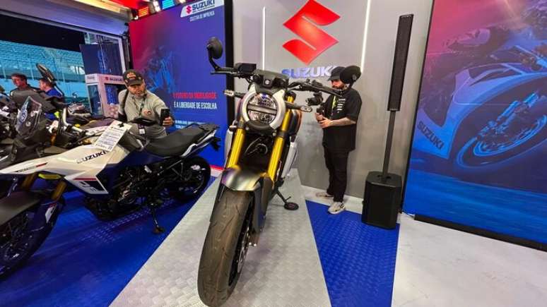 Suzuki GSX-8T