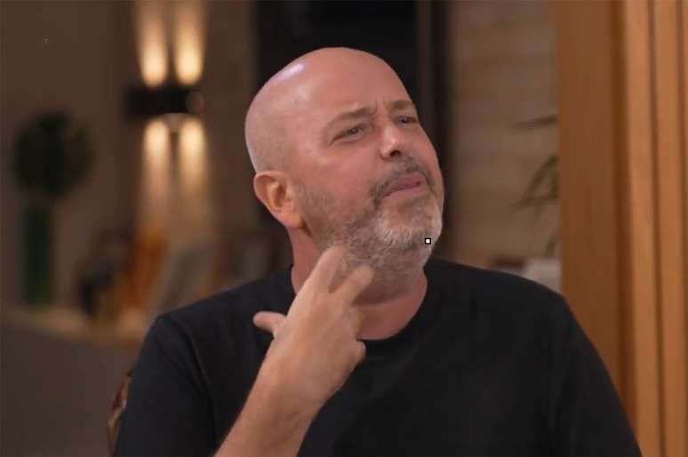 Alex Escobar em entrevista para o Fant&aacute;stico &ndash;