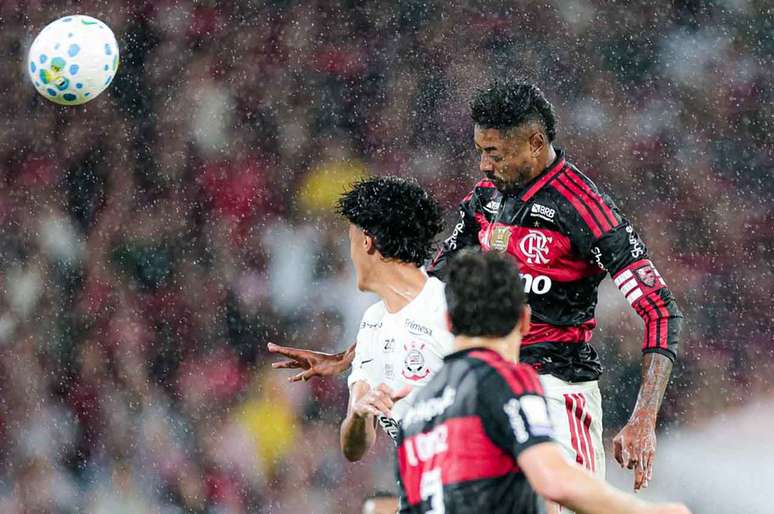 Corinthians perdeu para o Flamengo por 2 a 1, no Maracan&atilde; &ndash;