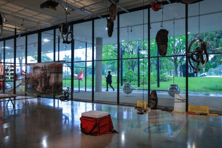 Vidros que circundam o MAM foram trocados durante a reforma pela qual o museu passou