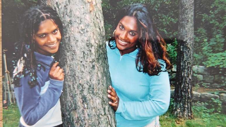 Minal e Meena se conheceram na adolesc&ecirc;ncia e se tornaram amigas