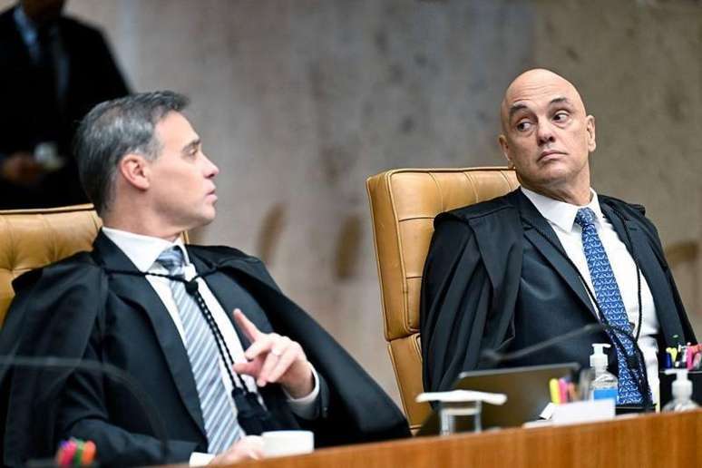 As acusa&ccedil;&otilde;es contra Mendon&ccedil;a e Moraes um contra o outro est&atilde;o sendo discutidas em PETs