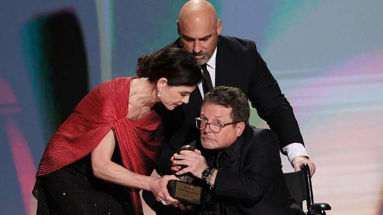 Michael J. Fox recebeu o pr&ecirc;mio humanit&aacute;rio Bob Hope