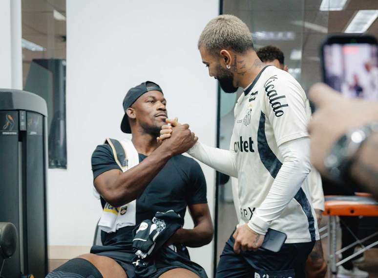 Jimmy Butler no CT Rei Pel&eacute; &ndash;